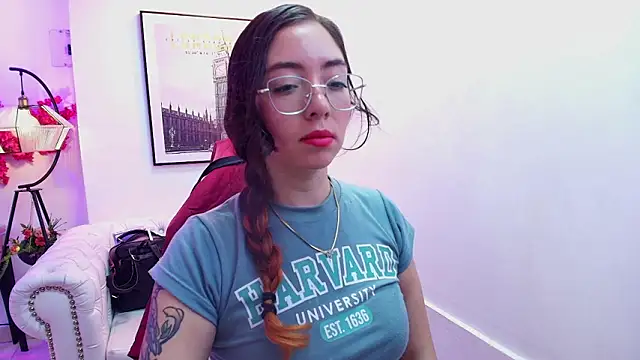 Snapshot of Veronica_miiller chatting on 01/31/26, 07:45 Veronica miiller online show from 01/31/26, 07:45