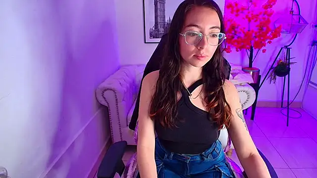 Veronica miiller online show from 07/21/26, 07:27