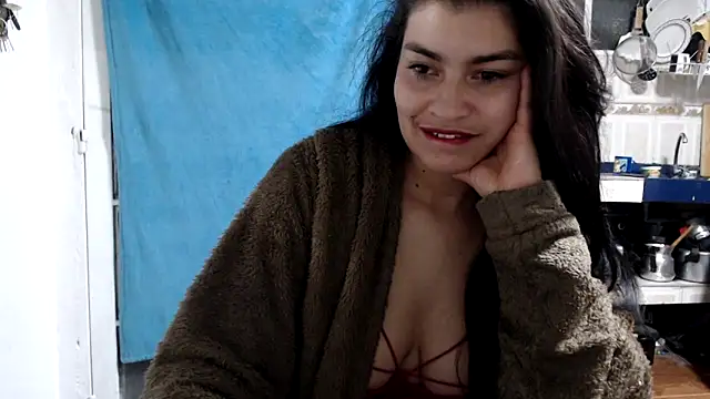 Snapshot of Scarlett_Hot69 chatting on 03/24/26, 06:51 Scarlett Hot69 online show from 03/24/26, 06:51