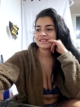 Snapshot of Scarlett_Hot69 chatting on 06/11/26, 08:01 Scarlett Hot69 online show from 06/11/26, 08:01