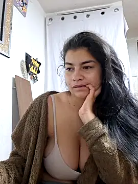 Snapshot of Scarlett_Hot69 chatting on 06/12/26, 07:29 Scarlett Hot69 online show from 06/12/26, 07:29
