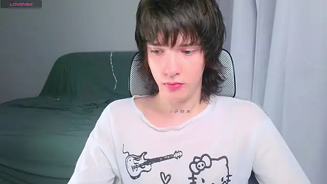 LeonBoykisser online show from 07/08/26, 02:38