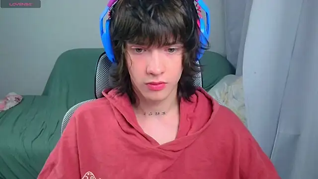 LeonBoykisser online show from 07/29/26, 06:50
