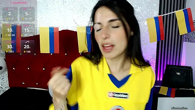 MiaVelasquez01 online show from 06/11/26, 04:16