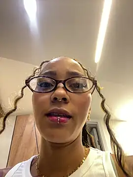 LizStorm  online show from 06/24/26, 12:04