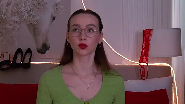 Snapshot of Emily_Simon chatting on 03/24/26, 05:23 Emily Simon online show from 03/24/26, 05:23