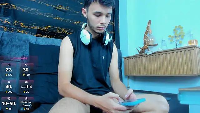 Snapshot of Alhan_Twink chatting on 02/18/26, 07:54 Alhan Twink online show from 02/18/26, 07:54