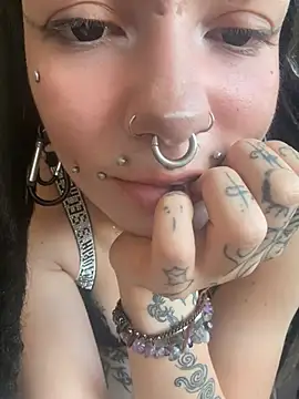 demonLamia online show from 05/25/26, 12:11