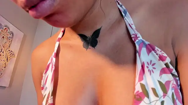 Snapshot of Scarlet_Vixen_ chatting on 07/01/26, 03:23 Scarlet Vixen online show from 07/01/26, 03:23