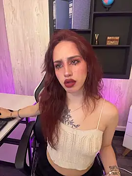 Snapshot of elodie_rouge chatting on 03/11/26, 12:22 elodie rouge online show from 03/11/26, 12:22