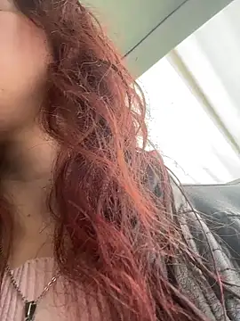 Snapshot of elodie_rouge chatting on 06/01/26, 11:56 elodie rouge online show from 06/01/26, 11:56