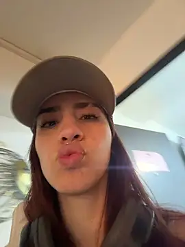 elodie rouge online show from 07/06/26, 12:13