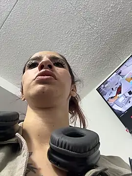 elodie rouge online show from 07/16/26, 12:33