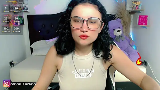 Snapshot of AriaDark chatting on 05/07/26, 10:04 AriaDark online show from 05/07/26, 10:04
