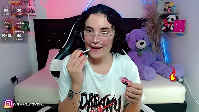 Snapshot of AriaDark chatting on 05/19/26, 01:56 AriaDark online show from 05/19/26, 01:56
