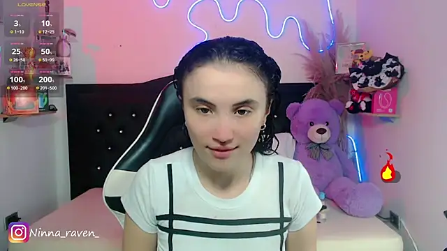 Snapshot of AriaDark chatting on 06/13/26, 09:02 AriaDark online show from 06/13/26, 09:02
