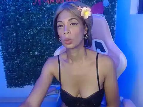 Snapshot of rosa_skinny chatting on 03/05/26, 01:01 rosa skinny online show from 03/05/26, 01:01