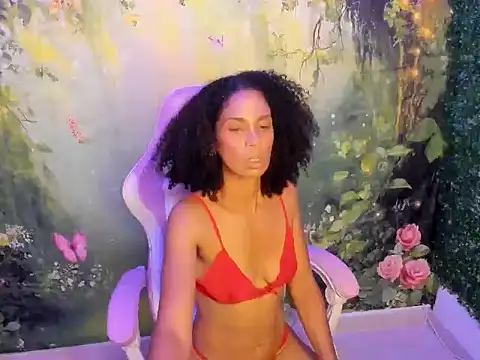 Snapshot of rosa_skinny chatting on 05/10/26, 08:08 rosa skinny online show from 05/10/26, 08:08