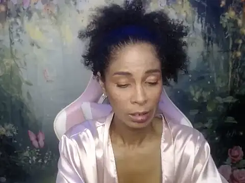 Snapshot of rosa_skinny chatting on 05/20/26, 07:09 rosa skinny online show from 05/20/26, 07:09