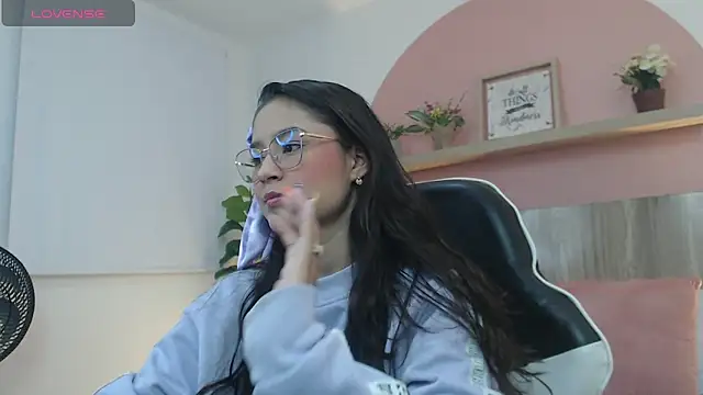 Snapshot of ivette_swan chatting on 03/28/26, 02:22 ivette swan online show from 03/28/26, 02:22