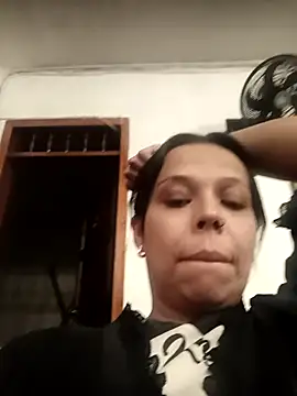 Snapshot of RossyAlvarez chatting on 06/25/26, 05:12 RossyAlvarez online show from 06/25/26, 05:12