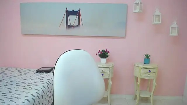 Snapshot of scarlett_clyde chatting on 02/02/26, 12:26 scarlett clyde online show from 02/02/26, 12:26