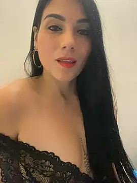 Snapshot of Miaswwe chatting on 03/27/26, 02:28 Miaswwe online show from 03/27/26, 02:28