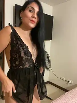Snapshot of Miaswwe chatting on 03/28/26, 02:33 Miaswwe online show from 03/28/26, 02:33