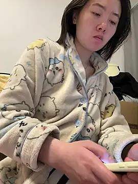 Snapshot of Cheating-wife chatting on 04/12/26, 02:49 Cheating-wife online show from 04/12/26, 02:49