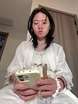 Snapshot of Cheating-wife chatting on 04/22/26, 05:54 Cheating-wife online show from 04/22/26, 05:54