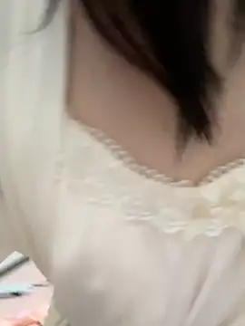 Snapshot of Cheating-wife chatting on 04/24/26, 02:58 Cheating-wife online show from 04/24/26, 02:58