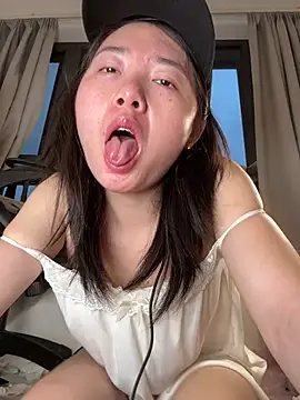 Snapshot of Cheating-wife chatting on 05/19/26, 10:32 Cheating-wife online show from 05/19/26, 10:32