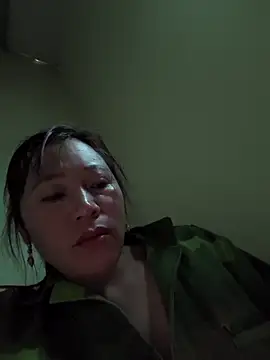 Snapshot of Jooj- chatting on 04/17/26, 12:57 Jooj- online show from 04/17/26, 12:57