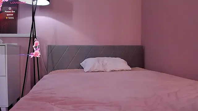 Snapshot of Celine_Coello chatting on 06/08/26, 01:28 Celine Coello online show from 06/08/26, 01:28