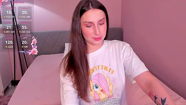 Snapshot of Celine_Coello chatting on 06/08/26, 08:20 Celine Coello online show from 06/08/26, 08:20