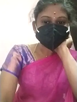 Snapshot of Tamil_Nathiya1 chatting on 02/08/26, 05:33 Tamil Nathiya1 online show from 02/08/26, 05:33