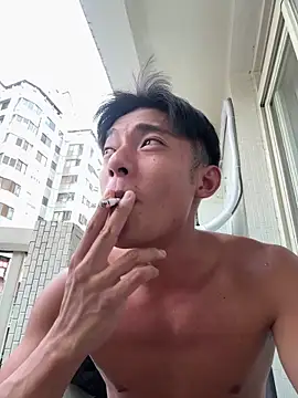 Yooo17 online show from 06/12/26, 08:24