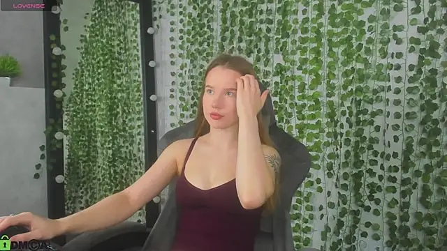 Nicole Vasquez online show from 07/27/26, 01:01