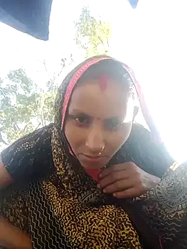 Snapshot of Juli_rathore chatting on 01/17/26, 02:49 Juli rathore online show from 01/17/26, 02:49