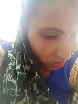 Snapshot of Juli_rathore chatting on 05/20/26, 12:55 Juli rathore online show from 05/20/26, 12:55