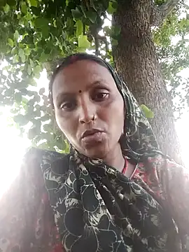 Juli rathore online show from 07/28/26, 12:48