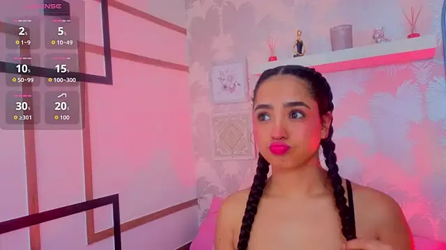 Snapshot of Emma_Thompssonn chatting on 05/02/26, 12:10 Emma Thompssonn online show from 05/02/26, 12:10