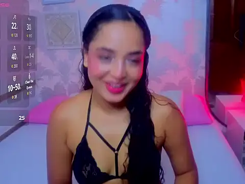 Emma Thompssonn online show from 06/15/26, 12:18