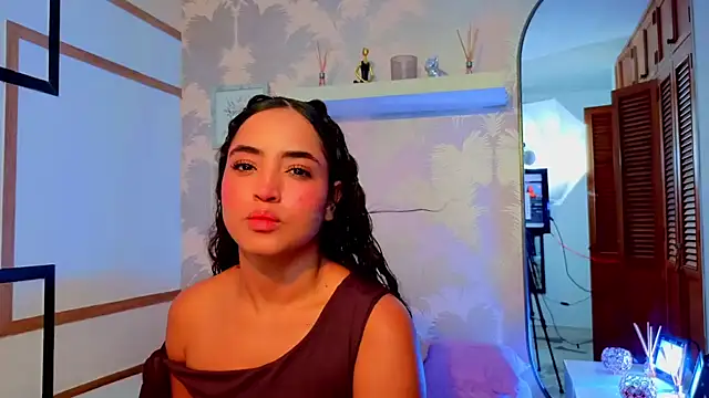 Emma Thompssonn online show from 07/09/26, 12:09
