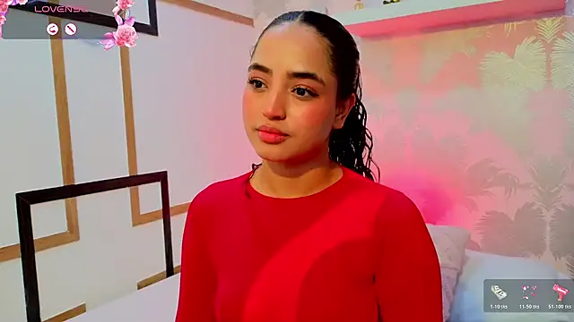Emma Thompssonn online show from 07/20/26, 12:07