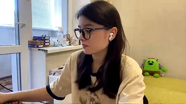 SaintMari online show from 06/16/26, 02:19