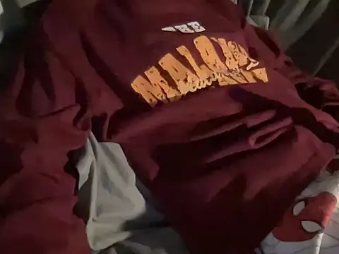 Snapshot of LEO_shy chatting on 08/08/26, 05:15 LEO shy online show from 08/08/26, 05:15