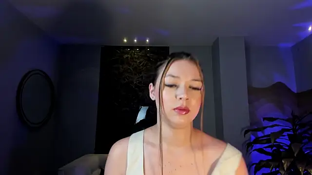 Snapshot of EmilyCarterX chatting on 03/31/26, 11:32 EmilyCarterX online show from 03/31/26, 11:32