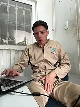 santiObrero online show from 07/14/26, 03:40