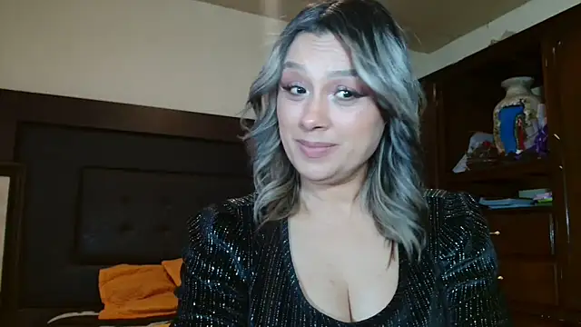 Snapshot of aitanalove_ chatting on 05/15/26, 12:50 aitanalove online show from 05/15/26, 12:50
